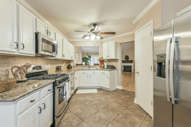 4111 Hermitage Hollow Lane, Kingwood, TX 77339