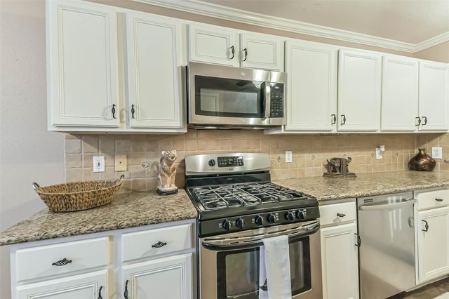 4111 Hermitage Hollow Lane, Kingwood, TX 77339