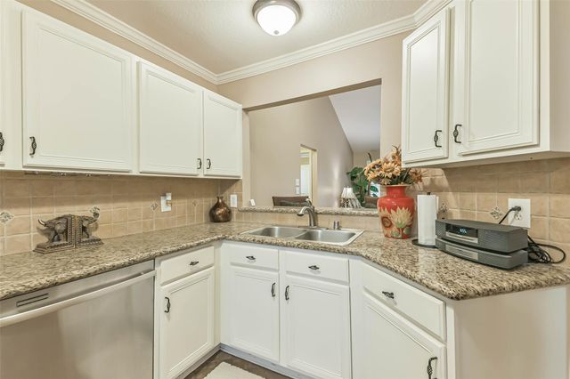 4111 Hermitage Hollow Lane, Kingwood, TX 77339