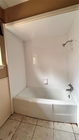 3220 Hilltop Road, Midwest City, OK 73110