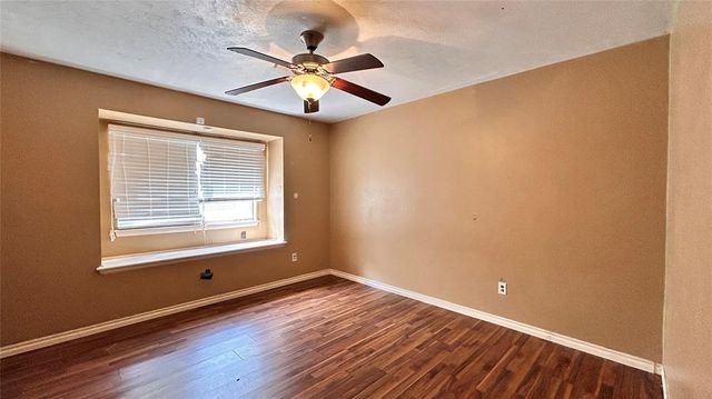 3220 Hilltop Road, Midwest City, OK 73110