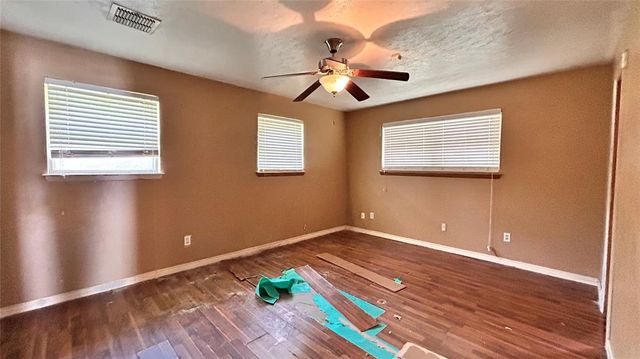 3220 Hilltop Road, Midwest City, OK 73110