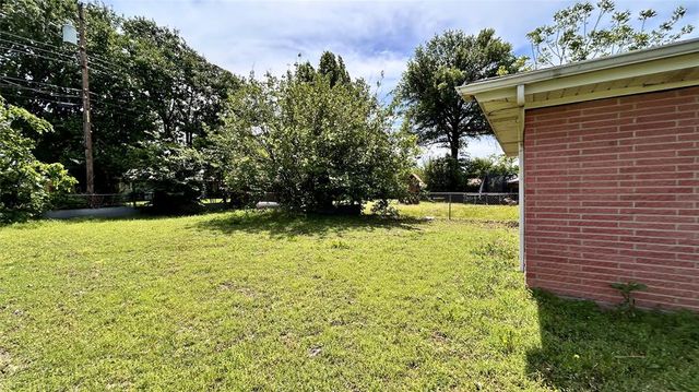 3220 Hilltop Road, Midwest City, OK 73110