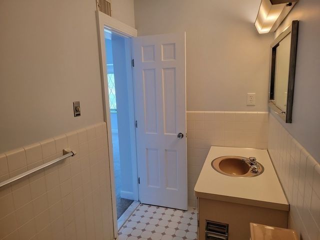 80 Trapelo Road 1, Belmont, MA 02478