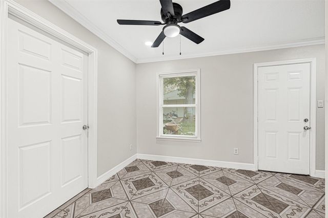 2207 Raymond Street, Pasadena, TX 77506