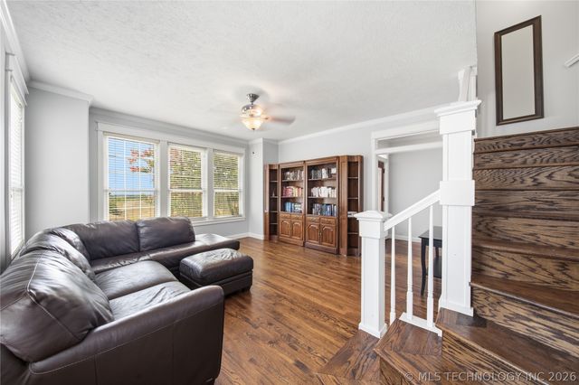 5541 E 77th Street E, Tulsa, OK 74136