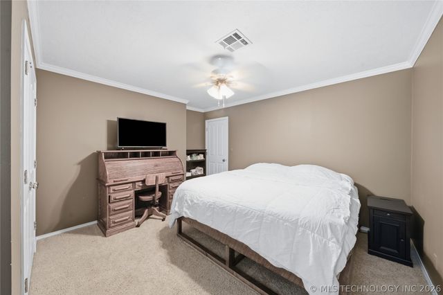 5541 E 77th Street E, Tulsa, OK 74136