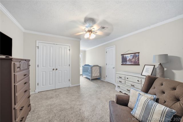 5541 E 77th Street E, Tulsa, OK 74136