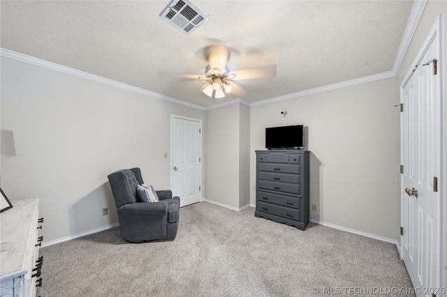 5541 E 77th Street E, Tulsa, OK 74136