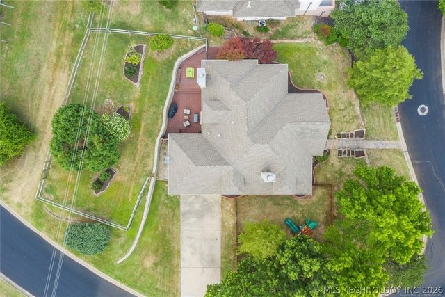 5541 E 77th Street E, Tulsa, OK 74136