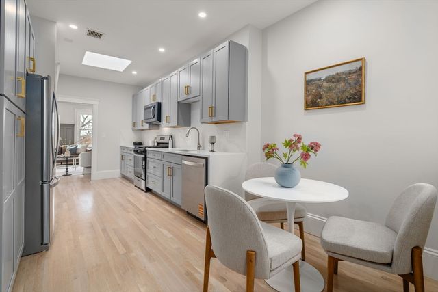 14 Claflin Road 3, Brookline, MA 02445