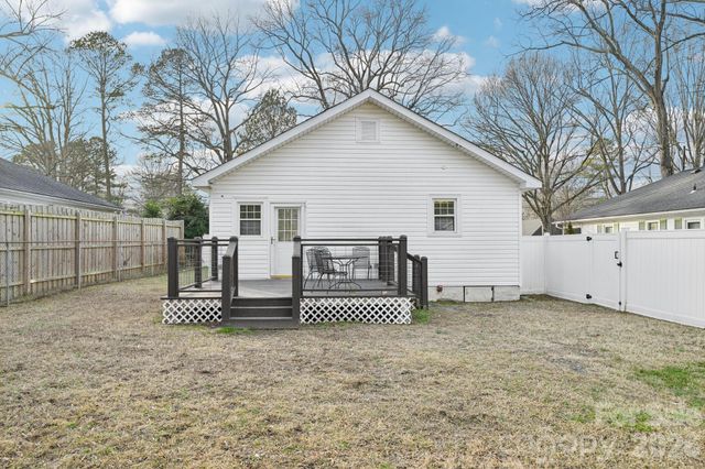 808 W B Street, Kannapolis, NC 28081