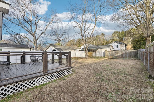 808 W B Street, Kannapolis, NC 28081