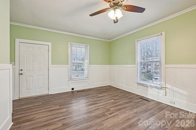 808 W B Street, Kannapolis, NC 28081