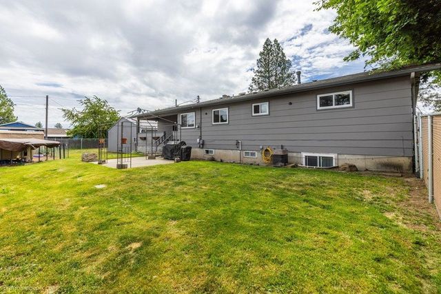 1007 E Fellows St, Medical Lake, WA 99022