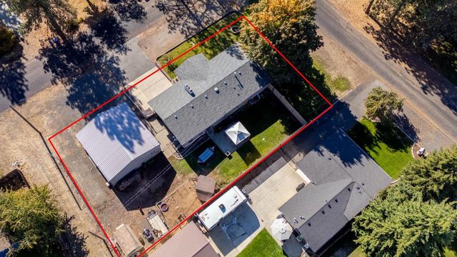1007 E Fellows St, Medical Lake, WA 99022