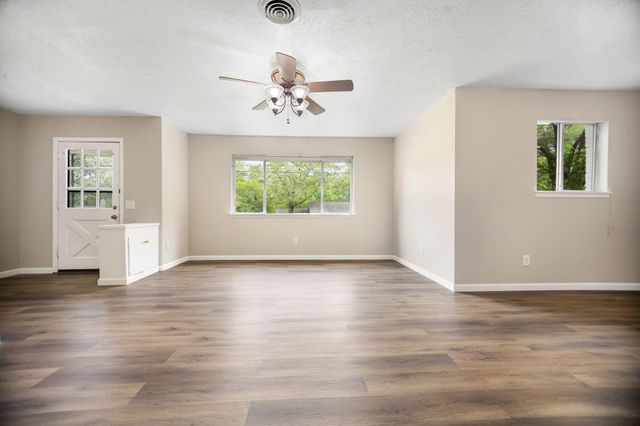 1105 Johnson Avenue, Lufkin, TX 75904