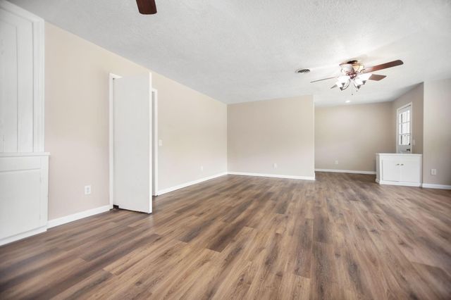 1105 Johnson Avenue, Lufkin, TX 75904