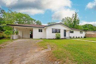 1105 Johnson Avenue, Lufkin, TX 75904