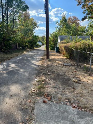 608 Fifteenth Avenue, Middletown, OH 45044