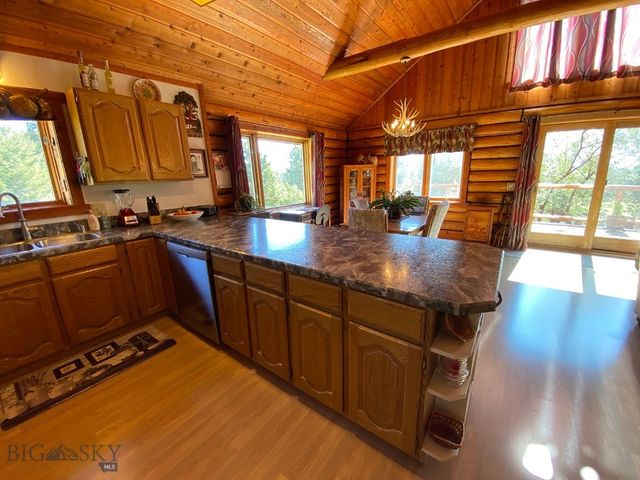 456 Friendspring Road, Whitehall, MT 59759