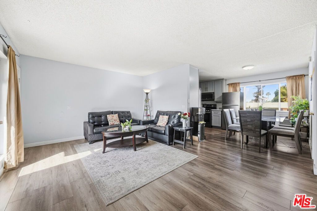 8800 Cedros Avenue 212, Panorama City, CA 91402 — photo 5