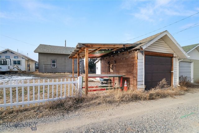 2248 S Dakota Street, Butte, MT 59701