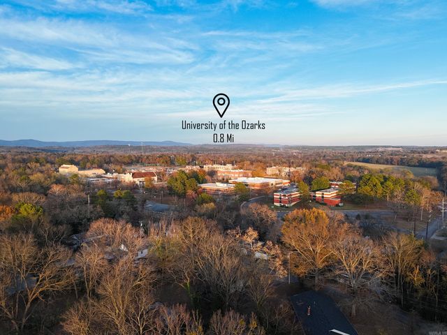 701 W Rhodes St, Clarksville, AR 72830