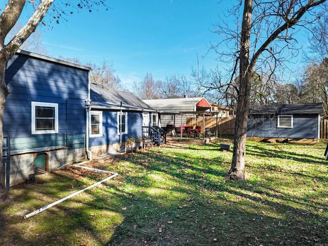 701 W Rhodes St, Clarksville, AR 72830