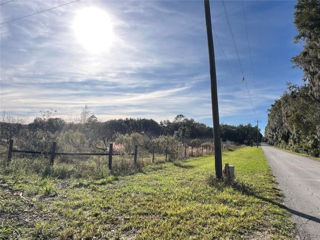 18250 RAVENSWOOD ROAD, Altoona, FL 32702