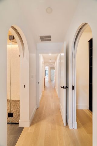 79 Park St 2, Brookline, MA 02446