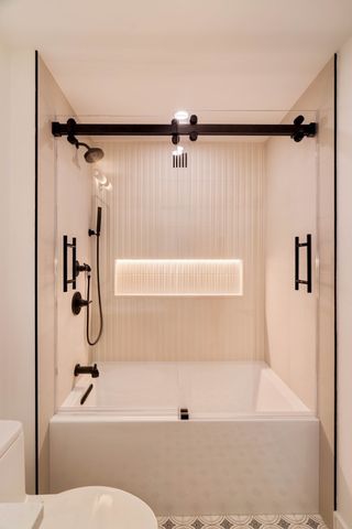 79 Park St 2, Brookline, MA 02446