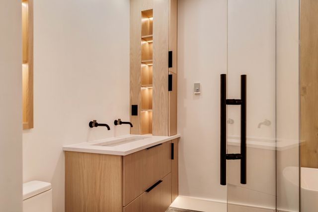 79 Park St 2, Brookline, MA 02446