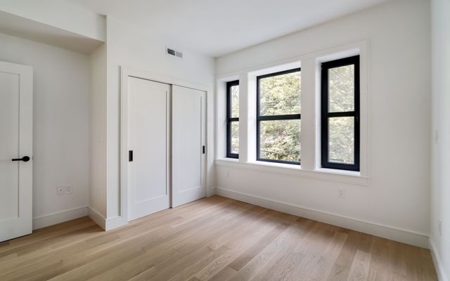 79 Park St 2, Brookline, MA 02446