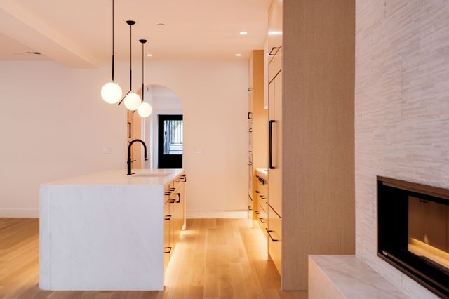79 Park St 2, Brookline, MA 02446