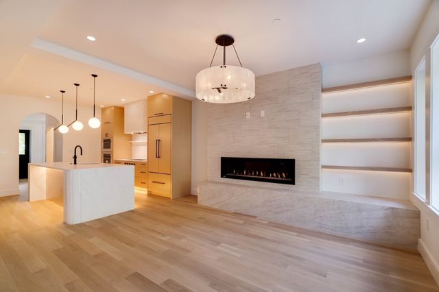79 Park St 2, Brookline, MA 02446