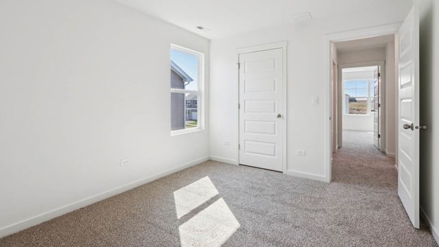 985 Emerald Drive, Montgomery, IL 60538