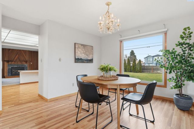 5307 W Irving, Pasco, WA 99301