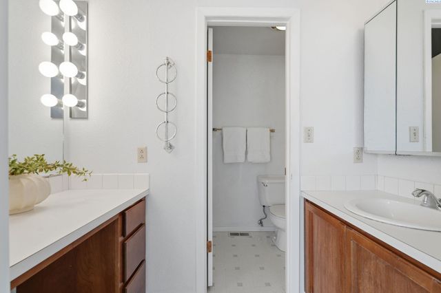 5307 W Irving, Pasco, WA 99301