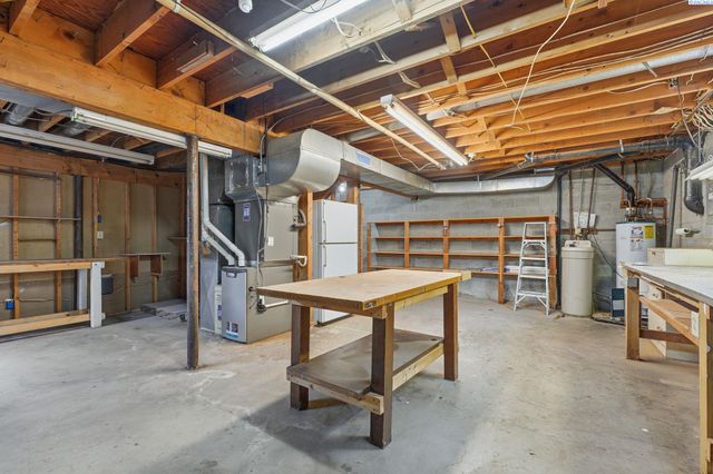 5307 W Irving, Pasco, WA 99301