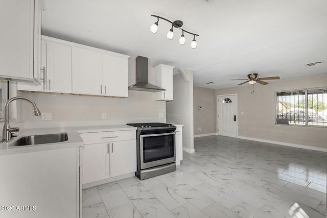 3525 W Taylor Street, Phoenix, AZ 85009