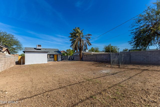 3525 W Taylor Street, Phoenix, AZ 85009