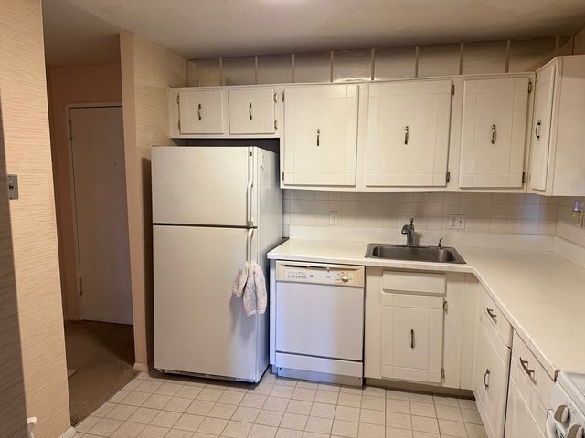 147 Sylvan 19A, Danvers, MA 01923