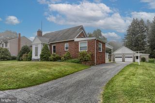 206 REX, Lebanon, PA 17042