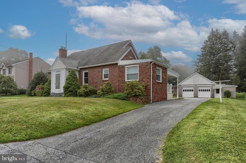 206 REX, Lebanon, PA 17042