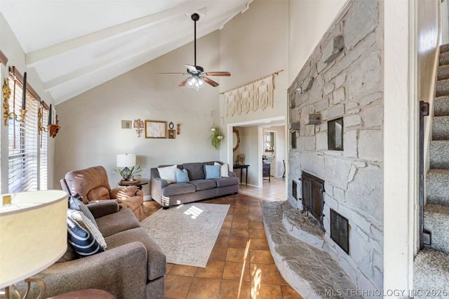 18047 S Quail Meadow Drive, Claremore, OK 74017