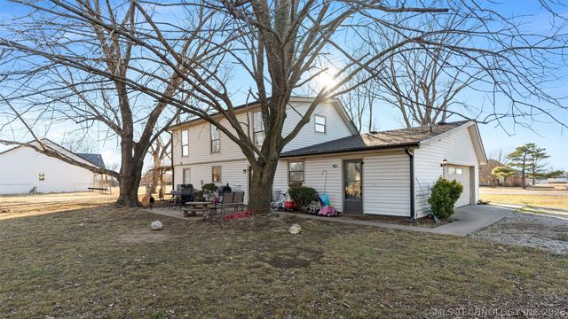 18047 S Quail Meadow Drive, Claremore, OK 74017