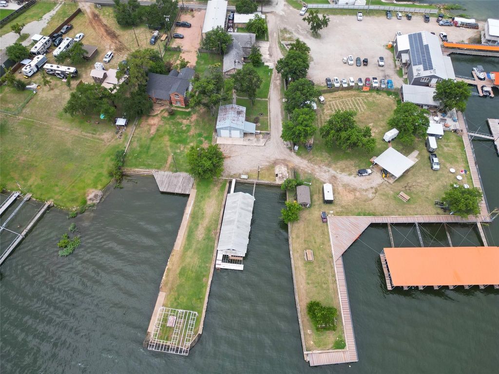 310 High Top Street, Brownwood, TX 76801