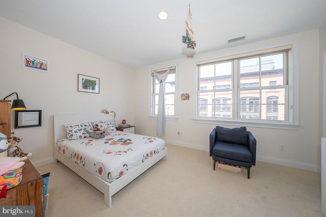1832 FAIRMOUNT AVE, Philadelphia, PA 19130
