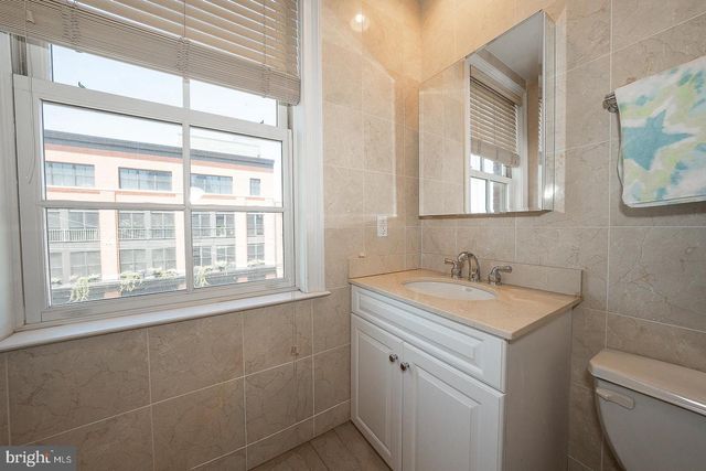 1832 FAIRMOUNT AVE, Philadelphia, PA 19130